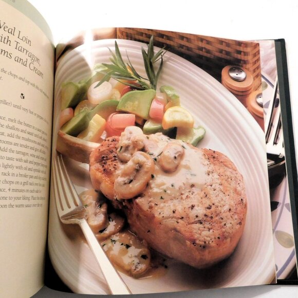 Williams Sonoma Kitchen Library Beef Cookbook by Joyce Goldstein 1993 Hardcover - Picture 8 of 9